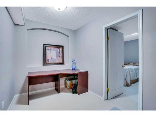 292 Riverview Close Se, Calgary, AB - Indoor Photo Showing Other Room