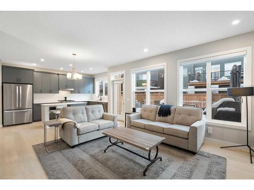 277 Ambleside Avenue Nw, Calgary, AB - Indoor Photo Showing Living Room