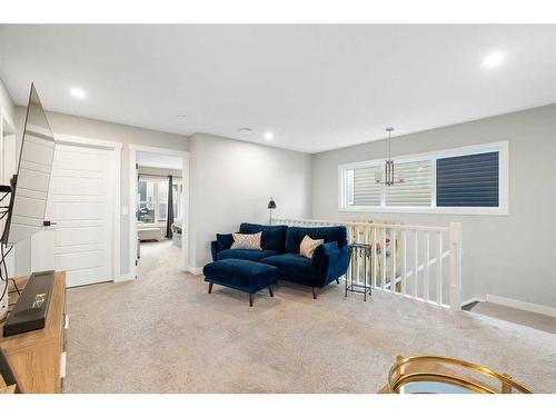 277 Ambleside Avenue Nw, Calgary, AB - Indoor