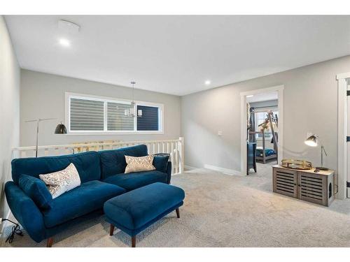 277 Ambleside Avenue Nw, Calgary, AB - Indoor Photo Showing Living Room