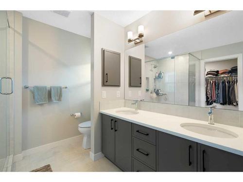 277 Ambleside Avenue Nw, Calgary, AB - Indoor Photo Showing Bathroom