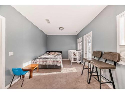 126 Hidden Creek Rise Nw, Calgary, AB - Indoor Photo Showing Bedroom