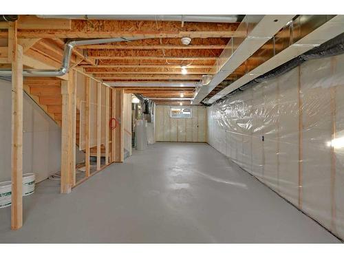 272 Corner Glen Crescent, Calgary, AB - Indoor Photo Showing Basement