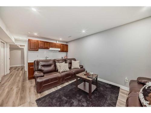 68 Evanscrest Place Nw, Calgary, AB - Indoor