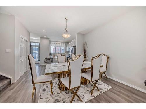 68 Evanscrest Place Nw, Calgary, AB - Indoor Photo Showing Dining Room