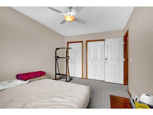 102 Cranberry Square Se, Calgary, AB - Indoor Photo Showing Bedroom