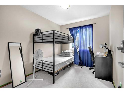 102 Cranberry Square Se, Calgary, AB - Indoor Photo Showing Bedroom