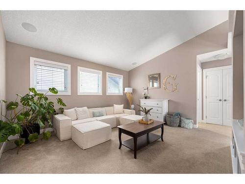 247 Valley Pointe Way Nw, Calgary, AB - Indoor Photo Showing Living Room