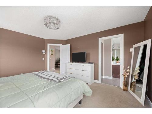 247 Valley Pointe Way Nw, Calgary, AB - Indoor Photo Showing Bedroom