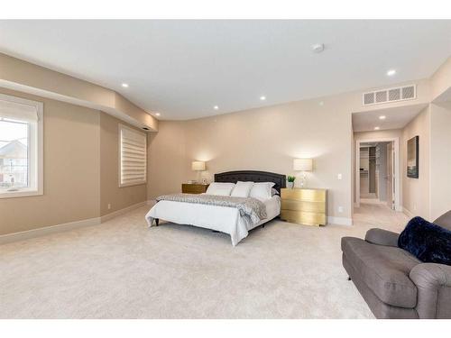 2467-2330 Fish Creek Boulevard Sw, Calgary, AB - Indoor Photo Showing Bedroom