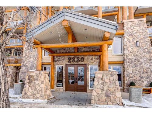 2467-2330 Fish Creek Boulevard Sw, Calgary, AB - Outdoor