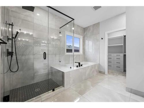 6 Fireside Point, Cochrane, AB - Indoor Photo Showing Bathroom