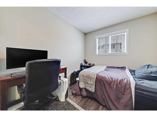 75-105 Drake Landing Common, Okotoks, AB - Indoor Photo Showing Bedroom