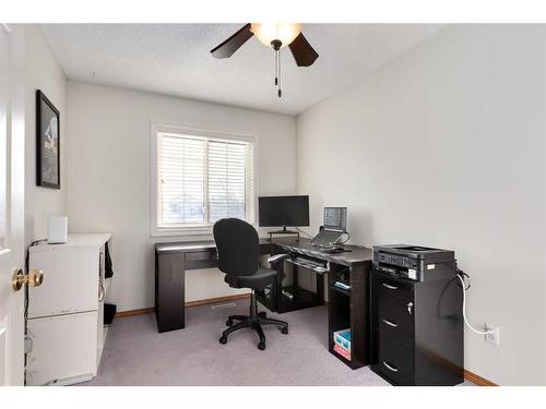 20 Douglas Glen Crescent Se, Calgary, AB - Indoor Photo Showing Office