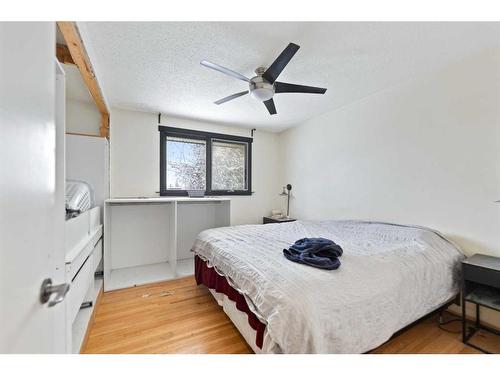 1612 Radisson Drive Se, Calgary, AB - Indoor Photo Showing Bedroom