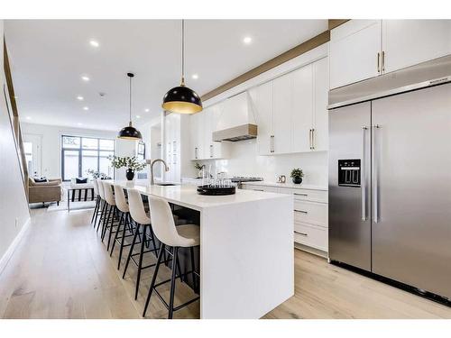 2632 30 Street Sw, Calgary, AB - Indoor Photo Showing Kitchen With Stainless Steel Kitchen With Upgraded Kitchen