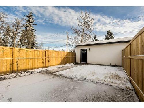 2632 30 Street Sw, Calgary, AB - Outdoor