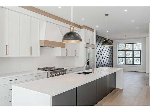 2632 30 Street Sw, Calgary, AB - Indoor Photo Showing Kitchen With Double Sink With Upgraded Kitchen