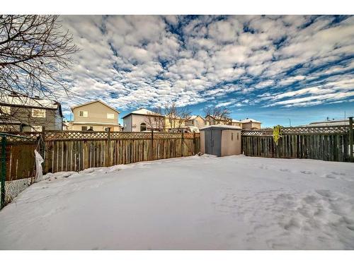 80 Saddleback Way Ne, Calgary, AB - Outdoor