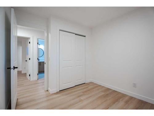 115 Pinecrest Crescent Ne, Calgary, AB - Indoor Photo Showing Other Room