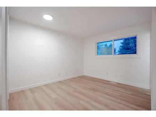 115 Pinecrest Crescent Ne, Calgary, AB - Indoor Photo Showing Other Room