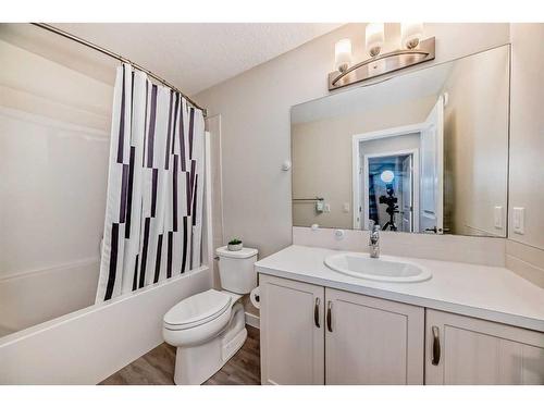 158 Seton Gardens Se, Calgary, AB - Indoor Photo Showing Bathroom