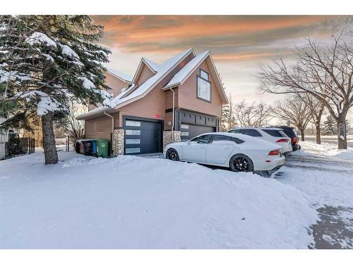 12 Hidden Creek Drive Nw, Calgary, AB - Outdoor