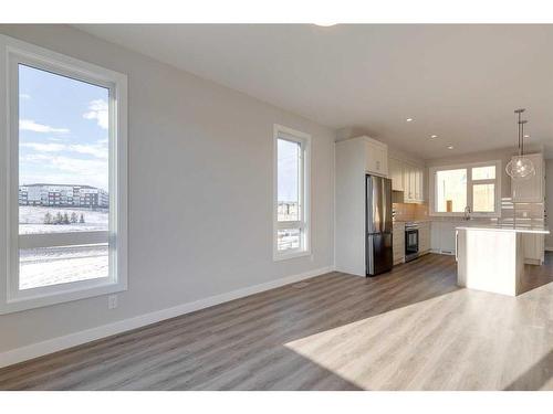 303-85 Sage Hill Heights, Calgary, AB - Indoor Photo Showing Kitchen