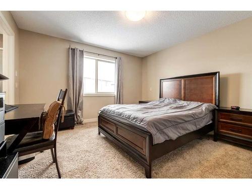 140 Walden Rise Se, Calgary, AB - Indoor Photo Showing Bedroom