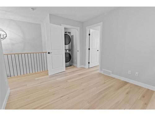 531 Rowmont Boulevard Nw, Calgary, AB - Indoor Photo Showing Other Room