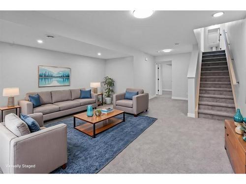 531 Rowmont Boulevard Nw, Calgary, AB - Indoor Photo Showing Living Room