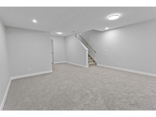 531 Rowmont Boulevard Nw, Calgary, AB - Indoor