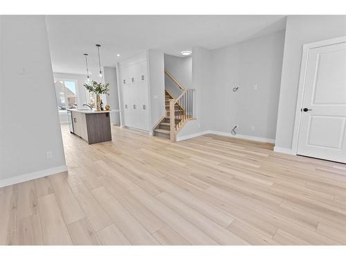 531 Rowmont Boulevard Nw, Calgary, AB - Indoor