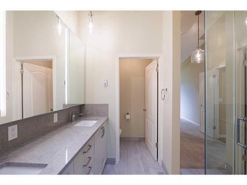 36 Sunrise Way, Priddis Greens, AB - Indoor Photo Showing Bathroom