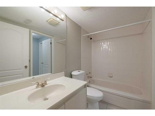 36 Sunrise Way, Priddis Greens, AB - Indoor Photo Showing Bathroom