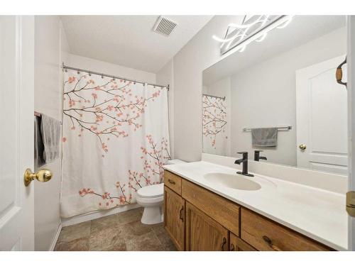 646 Sierra Morena Court Sw, Calgary, AB - Indoor Photo Showing Bathroom