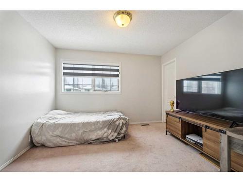 646 Sierra Morena Court Sw, Calgary, AB - Indoor Photo Showing Bedroom