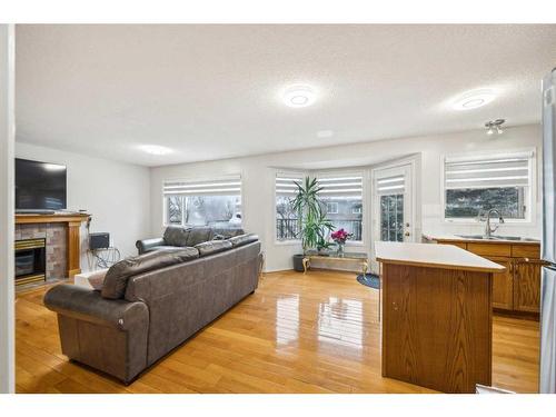 646 Sierra Morena Court Sw, Calgary, AB - Indoor With Fireplace