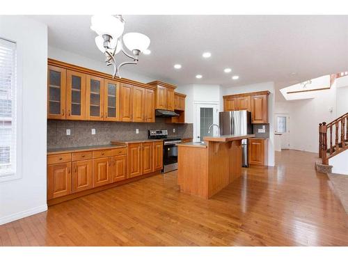 42 Royal Oak Grove Nw, Calgary, AB - Indoor Photo Showing Kitchen