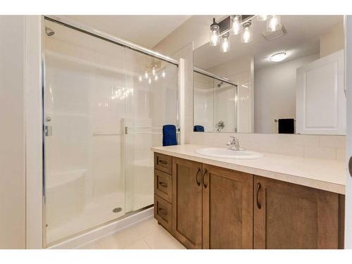 200 Heartland Way, Cochrane, AB - Indoor Photo Showing Bathroom