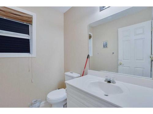 81 Taravista Way Ne, Calgary, AB - Indoor Photo Showing Bathroom