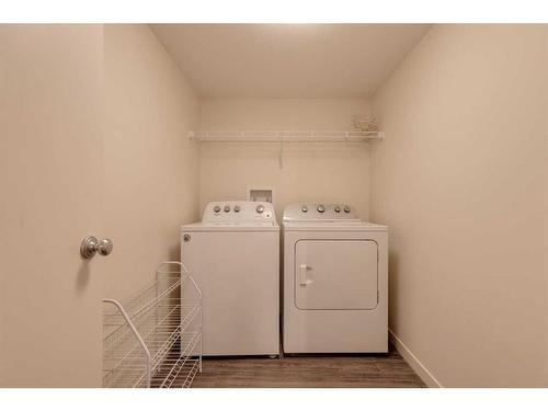 4208-181 Skyview Ranch Manor Ne, Calgary, AB - Indoor Photo Showing Laundry Room