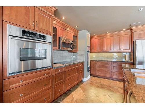 801-110 7 Street Sw, Calgary, AB - Indoor Photo Showing Kitchen