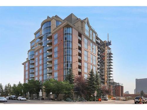 801-110 7 Street Sw, Calgary, AB - Outdoor With Facade