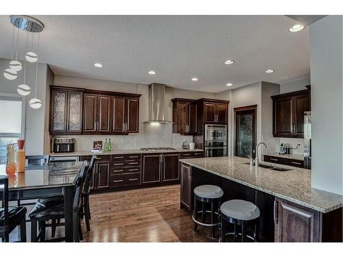 284 Everbrook Way Sw, Calgary, AB - Indoor Photo Showing Kitchen With Stainless Steel Kitchen With Upgraded Kitchen