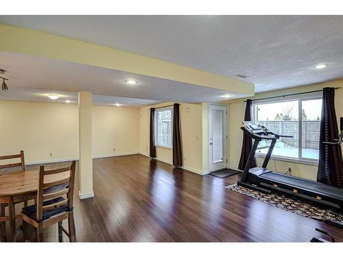 284 Everbrook Way Sw, Calgary, AB - Indoor Photo Showing Gym Room