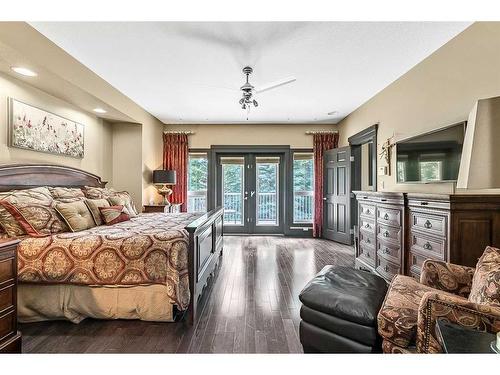 159 Aspen Meadows Place Sw, Calgary, AB - Indoor Photo Showing Bedroom