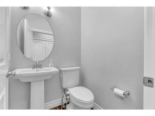 50 Sage Hill Way Nw, Calgary, AB - Indoor Photo Showing Bathroom