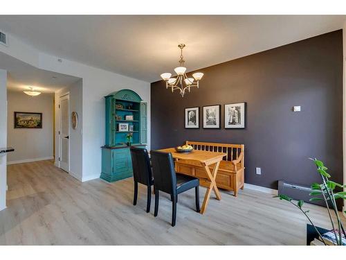 503-114 15 Avenue Sw, Calgary, AB - Indoor Photo Showing Dining Room