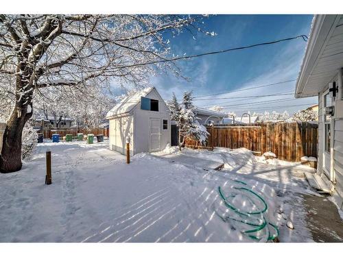 7435 20A Street Se, Calgary, AB - Outdoor